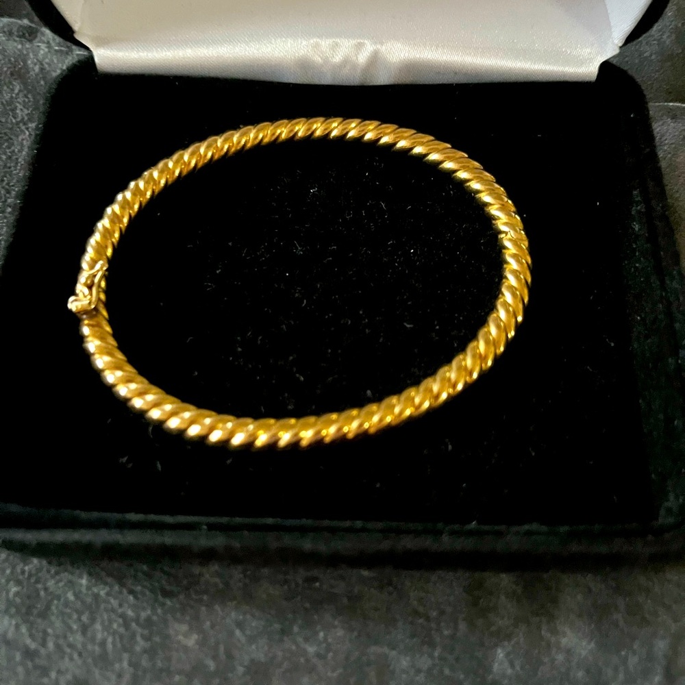 Solid Gold Bangle Bracelet - image 1